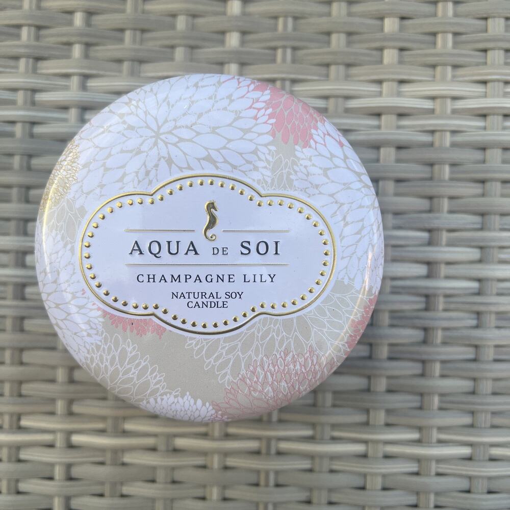Aqua de Soi Champagne Lily Natural Soy Candle 6oz Single Wick